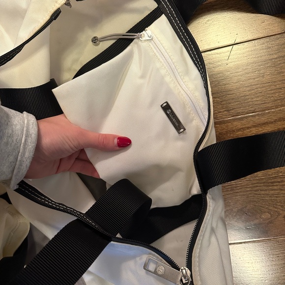 Lululemon Tote Bag - Picture 3 of 4